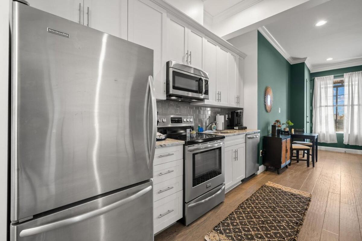 New! Sangria Suite - Upscale Ybor City Studio, Right On 7Th Ave Тампа Екстер'єр фото