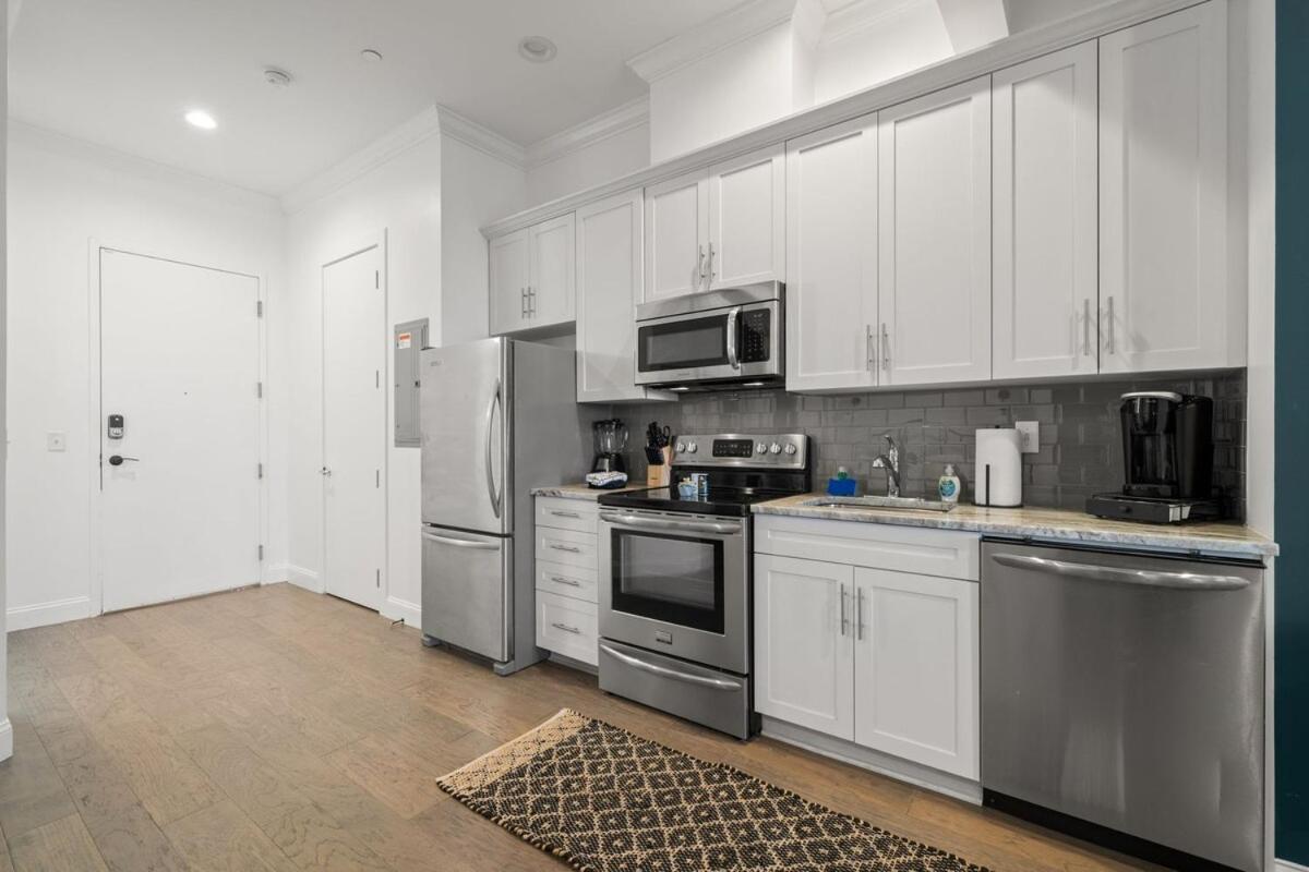 New! Sangria Suite - Upscale Ybor City Studio, Right On 7Th Ave Тампа Екстер'єр фото