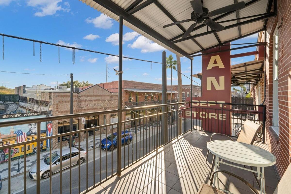 New! Sangria Suite - Upscale Ybor City Studio, Right On 7Th Ave Тампа Екстер'єр фото